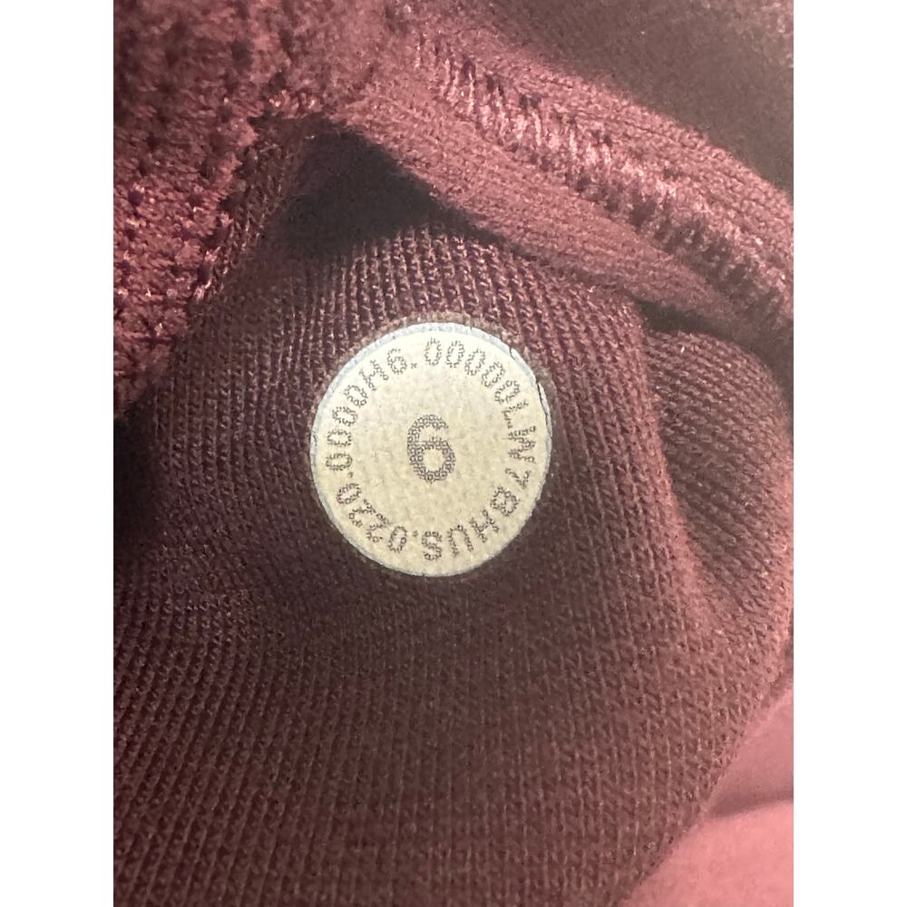 Lululemon Align Super High Rise Short 10" Inseam Cassis Wine Color sz 6 - Picture 6 of 8